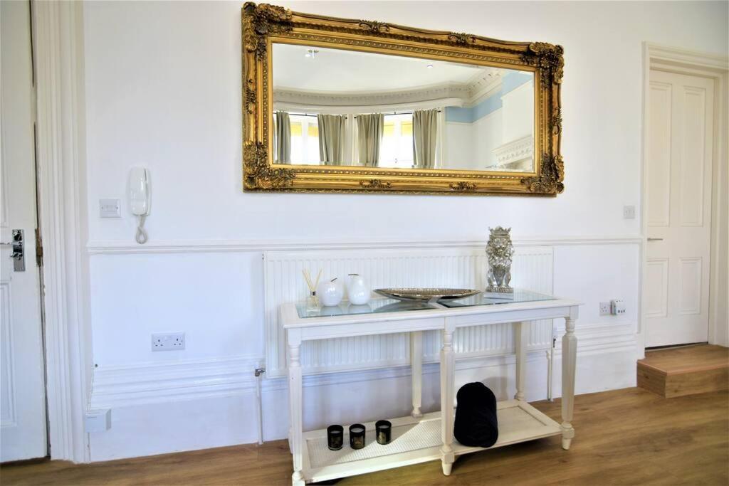 Flash Sales Offer - Any Week Day No Minimum Night Restrictions Central Hove 1 Bedroom Flat Bn38Bru02 Ngoại thất bức ảnh